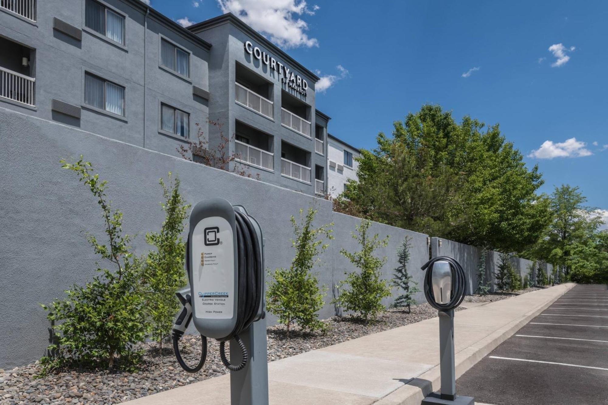Courtyard By Marriott Reno Hotell Exteriör bild
