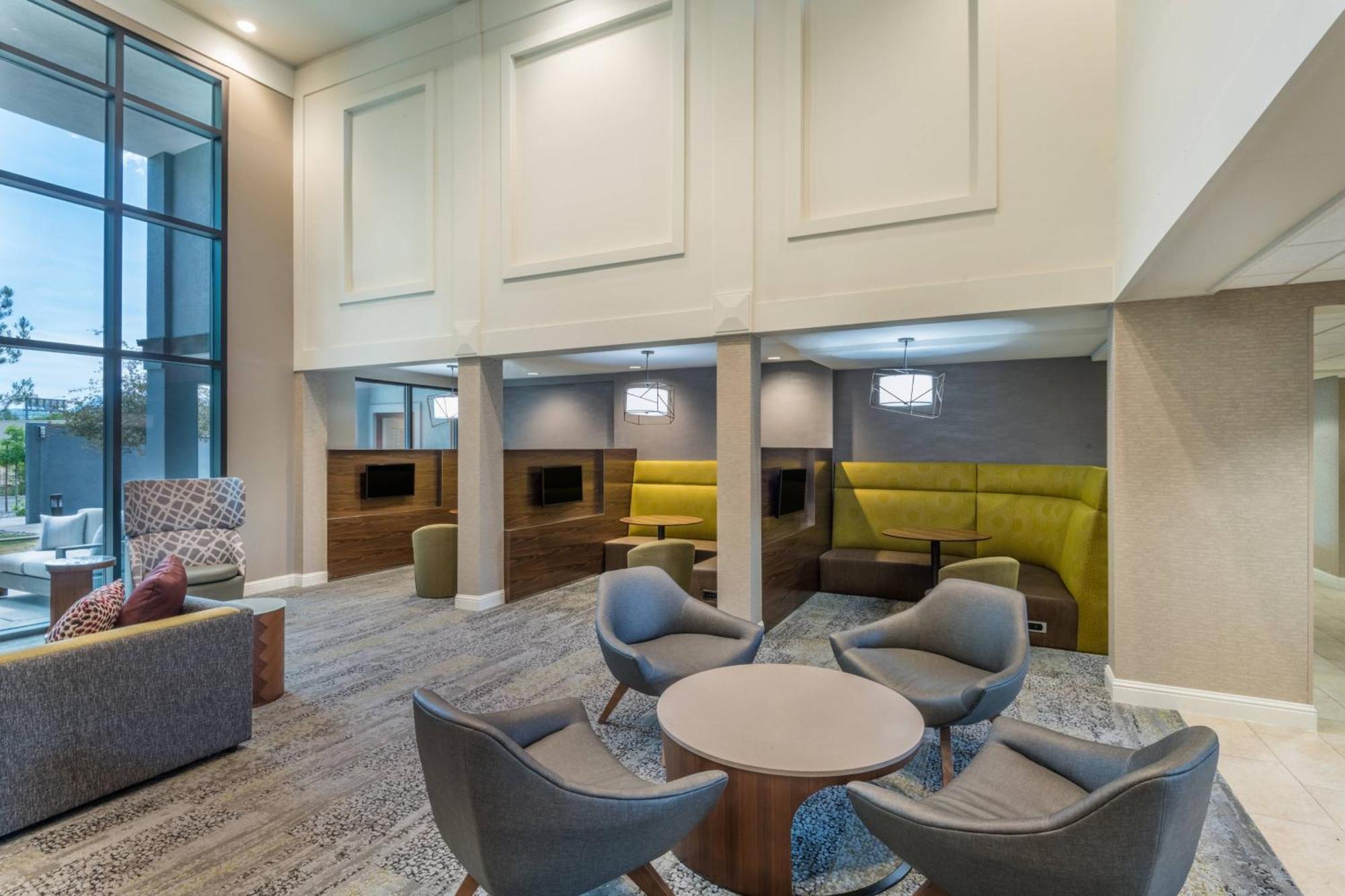 Courtyard By Marriott Reno Hotell Exteriör bild