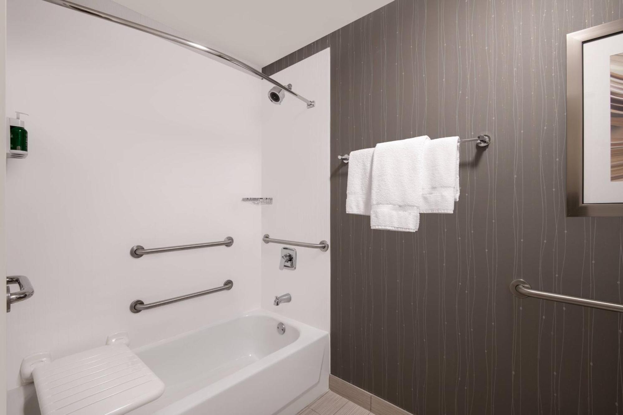 Courtyard By Marriott Reno Hotell Exteriör bild