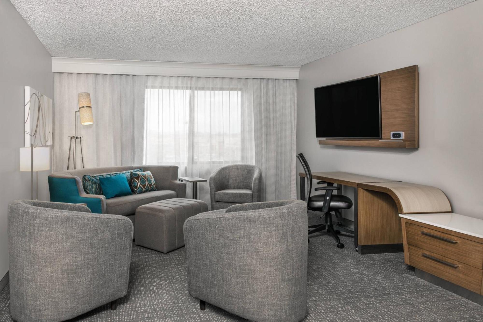 Courtyard By Marriott Reno Hotell Exteriör bild