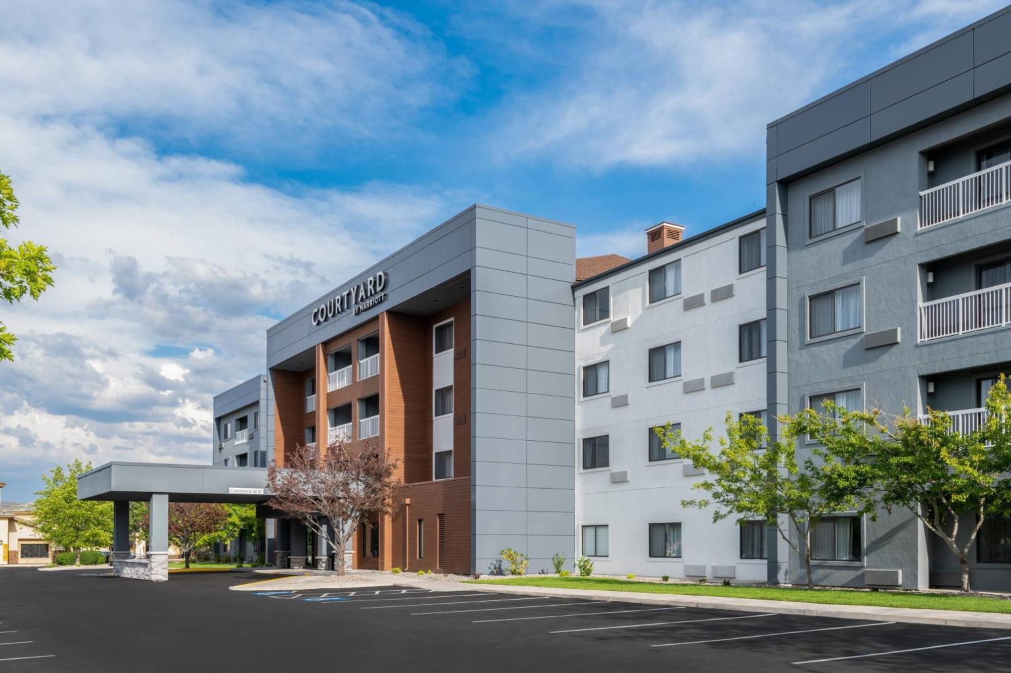 Courtyard By Marriott Reno Hotell Exteriör bild